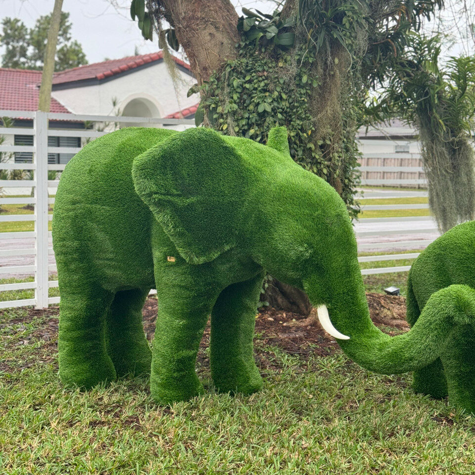 Topiaire d'éléphant moyen